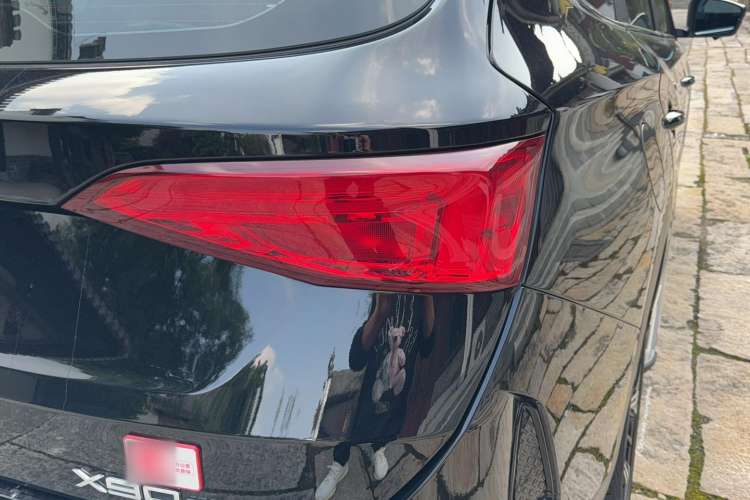 Used JETOUR X90 2020 1.6T DCT Shadow Edition 7-Seater Right Rear Taillight
