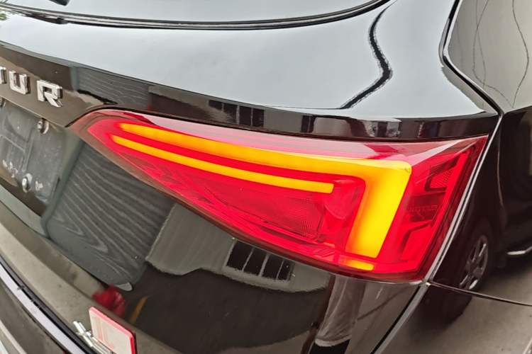 Used JETOUR X90 2020 1.6T DCT Shadow Edition 7-Seater Right Rear Taillight