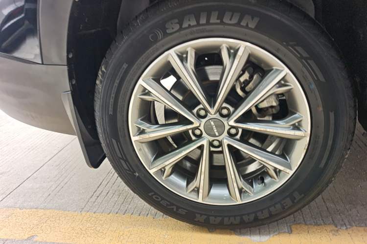 Used JETOUR X90 2020 1.5T DCT Shadow Wisdom Edition 7 Seats Right Rear Wheel Hub