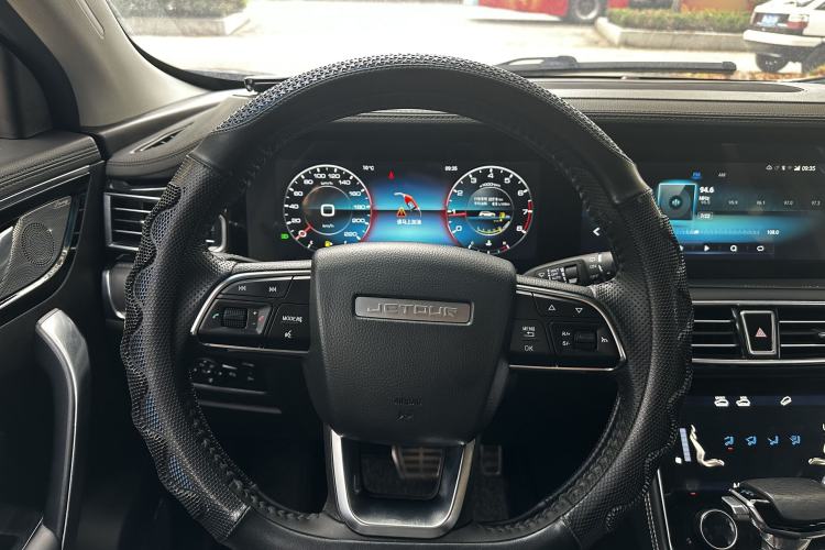 Used JETOUR X90 2020 1.6T DCT Shadow Edition 5 Seats Steering Wheel