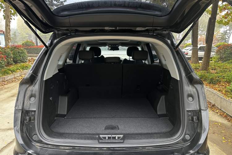 Used JETOUR X90 2020 1.6T DCT Shadow Edition 5 Seats Trunk