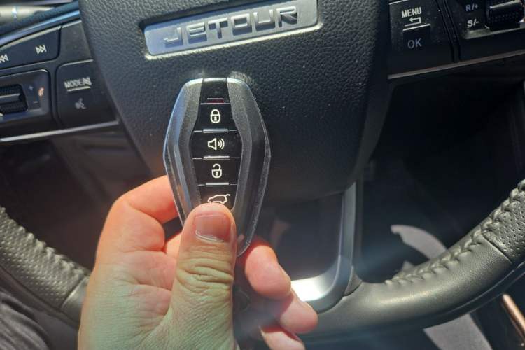 Used JETOUR X90 2020 1.6T DCT Shadow Edition 7-Seater Vehicle Key