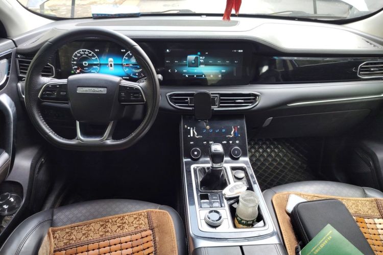 Used JETOUR X90 2020 1.5T Manual Shadow Fun Edition 7-Seater Center Console