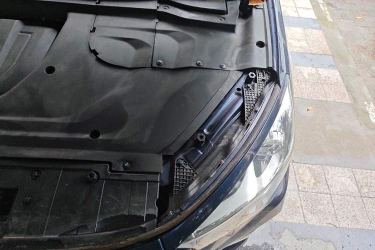 Used JETOUR X90 2020 1.6T DCT Shadow Edition 7-Seater Engine Bay Left