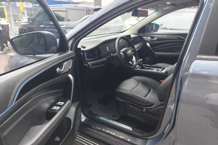 Used JETOUR X90 2020 1.5T DCT Shadow Wisdom Edition 7 Seats Interior 6