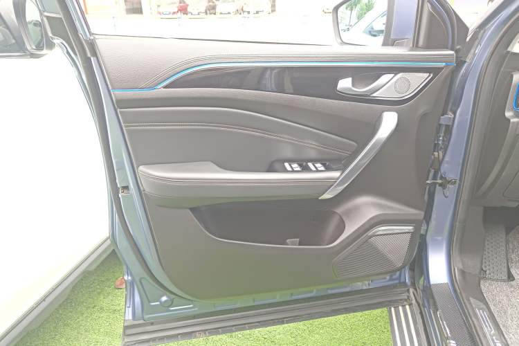 Used JETOUR X90 2020 1.5T DCT Shadow Wisdom Edition 7 Seats Left Front Door Interior