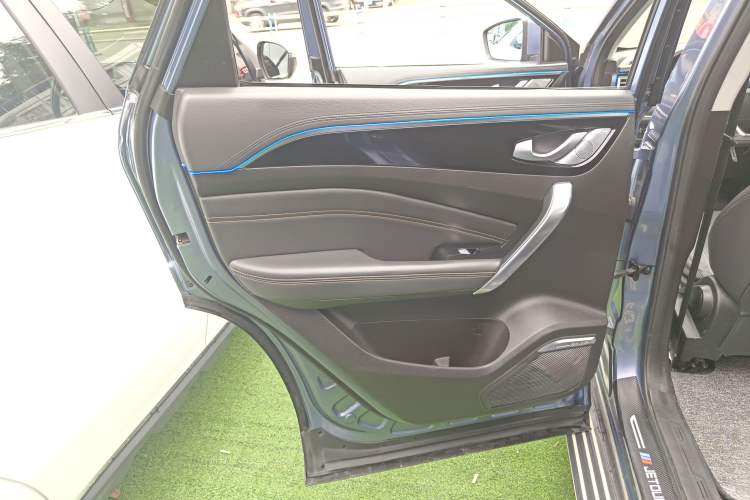 Used JETOUR X90 2020 1.5T DCT Shadow Wisdom Edition 7 Seats Left Rear Door Interior