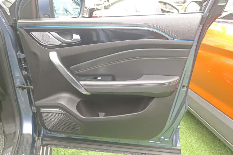 Used JETOUR X90 2020 1.5T DCT Shadow Wisdom Edition 7 Seats Right Front Door Interior