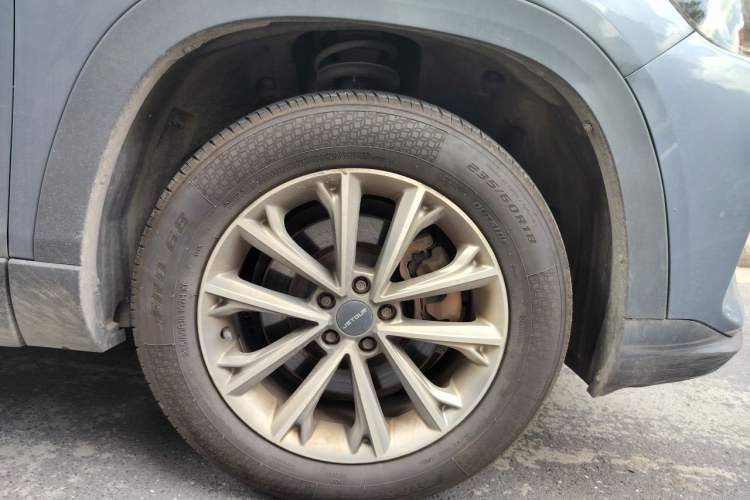 Used JETOUR X90 2020 1.5T Manual Shadow Fun Edition 7-Seater Right Front Wheel Hub
