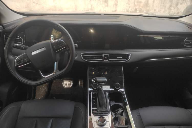 Used JETOUR X90 2020 1.6T DCT Shadow Edition 7-Seater Center Console