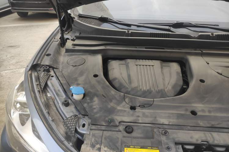 Used JETOUR X90 2020 1.6T DCT Shadow Edition 7-Seater Engine Bay Right