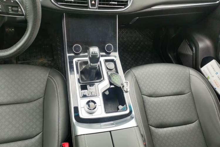 Used JETOUR X90 2020 1.5T Manual Shadow Fun Edition 5 Seats Gear Lever