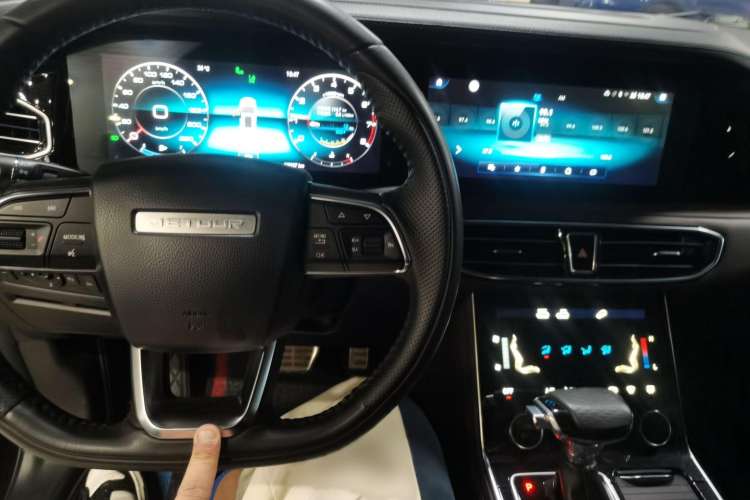 Used JETOUR X90 2020 1.6T DCT Shadow Edition 5 Seats Interior 3