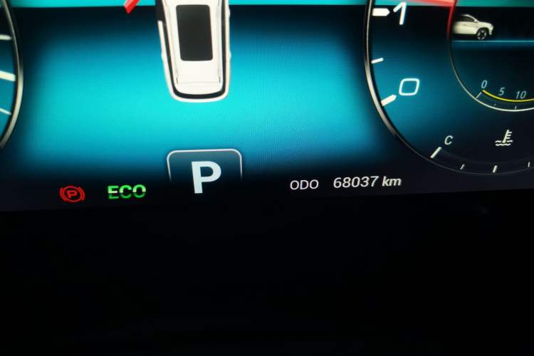 Used JETOUR X90 2020 1.6T DCT Shadow Edition 5 Seats Odometer Close Up