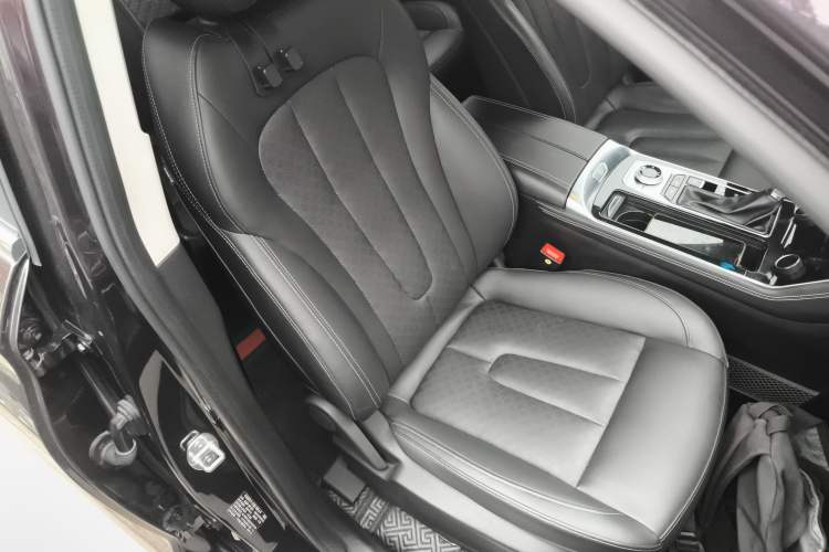 Used JETOUR X90 2020 1.6T DCT Shadow Luxury Edition 6-Seater Right Front Seat