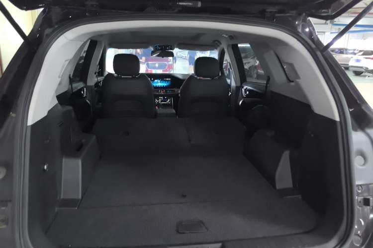 Used JETOUR X90 2020 1.6T DCT Shadow Edition 5 Seats Trunk
