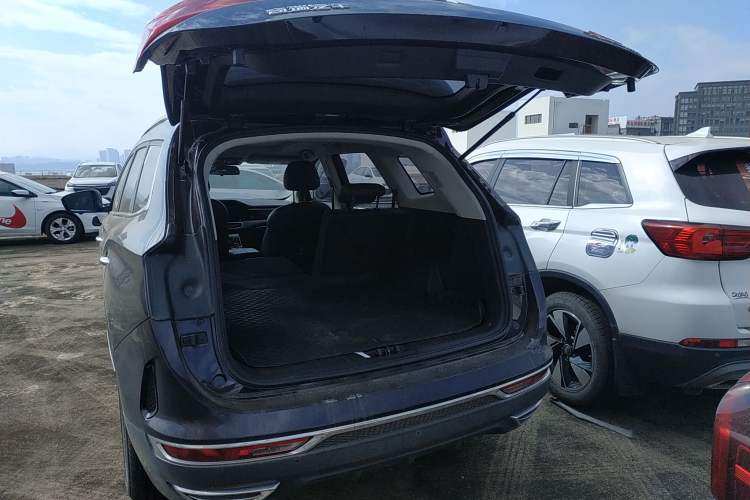 Used JETOUR X90 2020 1.5T Manual Shadow Fun Edition 5 Seats Trunk