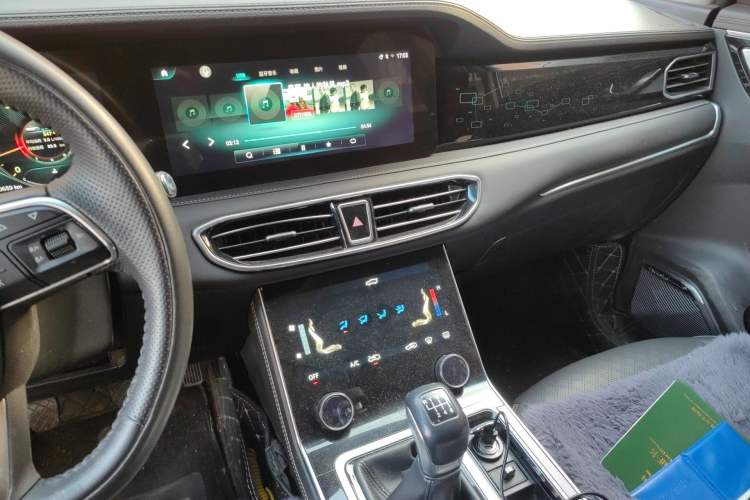 Used JETOUR X90 2020 1.5T Manual Shadow Joy Version 6 Seats Audio And AC Panel