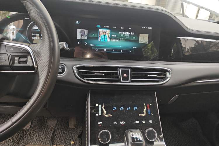 Used JETOUR X90 2020 1.5T Manual Shadow Fun Edition 6-Seater Audio And AC Panel
