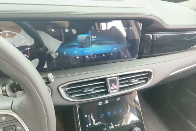 Used JETOUR X90 2020 1.6T DCT Shadow Edition 5 Seats Audio And AC Panel