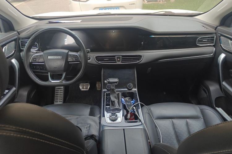 Used JETOUR X90 2020 1.6T DCT Shadow Edition 7-Seater Center Console