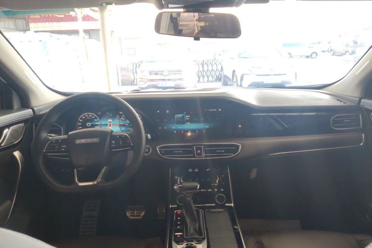 Used JETOUR X90 2020 1.6T DCT Shadow Edition 7-Seater Center Console