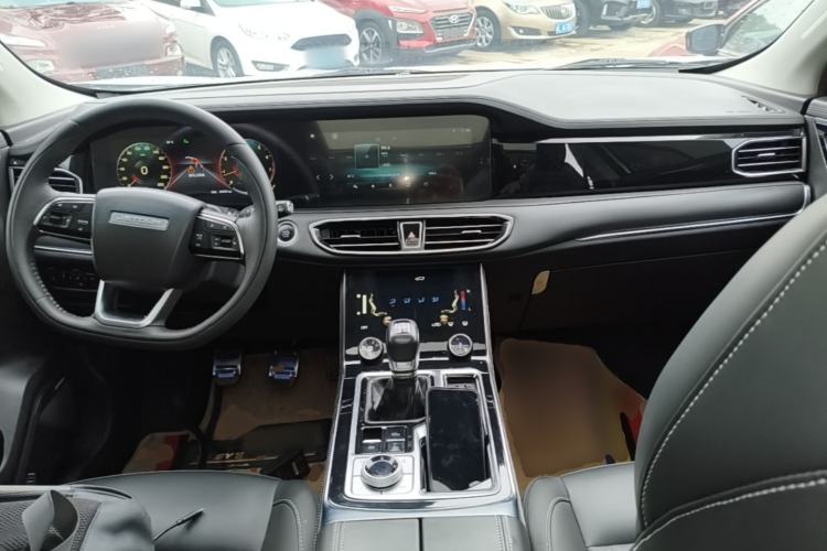 Used JETOUR X90 2020 1.5T Manual Shadow Joy Version 5 Seats Center Console
