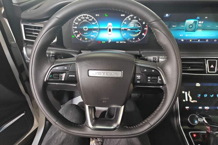 Used JETOUR X90 2020 1.5T DCT Shadow Wisdom Edition 7 Seats Interior 1