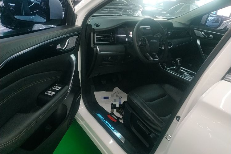 Used JETOUR X90 2020 1.5T Manual Shadow Fun Edition 5 Seats Interior 2