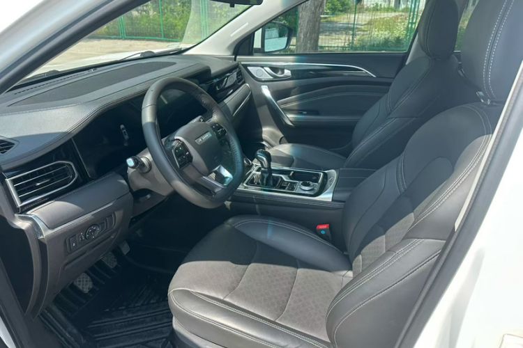 Used JETOUR X90 2020 1.5T Manual Shadow Joy Version 5 Seats Interior 2
