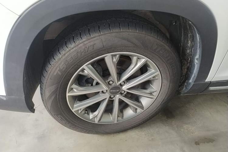 Used JETOUR X90 2020 1.5T Manual Shadow Fun Edition 5 Seats Left Front Wheel Hub