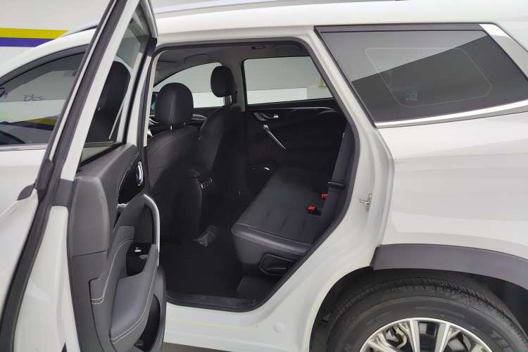 Used JETOUR X90 2020 1.5T DCT Shadow Wisdom Edition 7 Seats Left Rear Seat