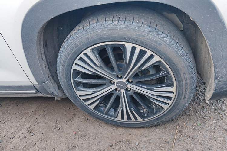 Used JETOUR X90 2020 1.6T DCT Shadow Edition 5 Seats Right Front Wheel Hub