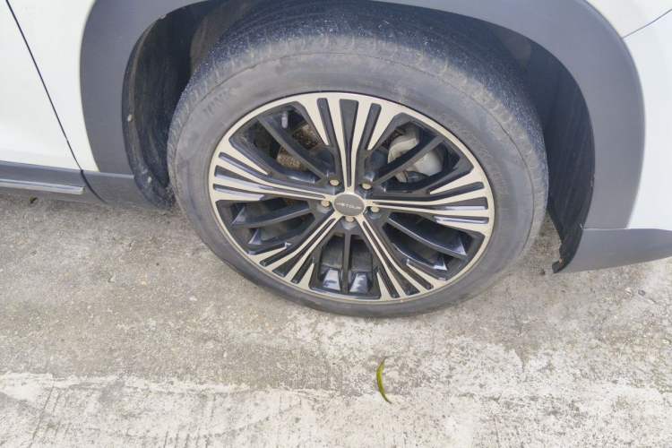 Used JETOUR X90 2020 1.6T DCT Shadow Edition 5 Seats Right Front Wheel Hub