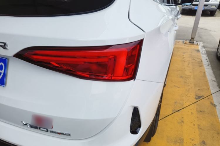 Used JETOUR X90 2020 1.6T DCT Shadow Edition 5 Seats Right Rear Taillight