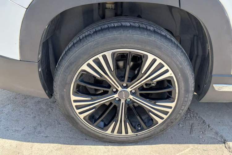 Used JETOUR X90 2020 1.6T DCT Shadow Edition 7-Seater Right Rear Wheel Hub
