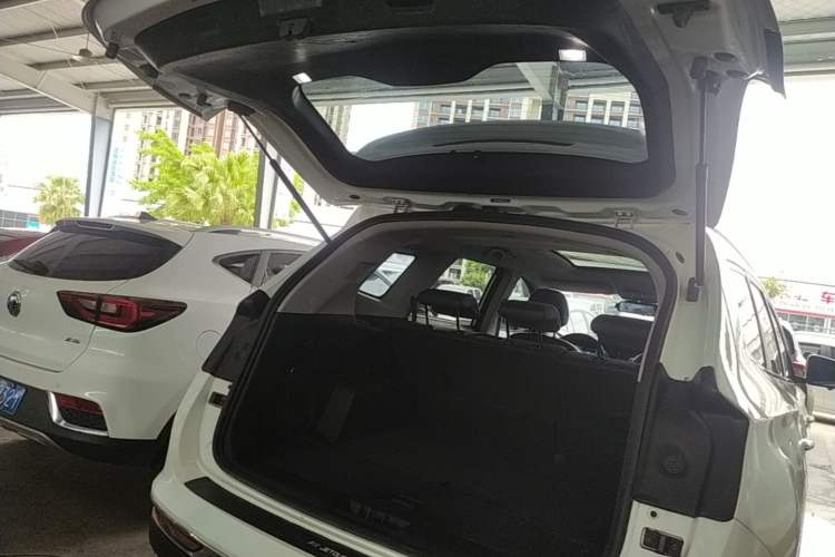 Used JETOUR X90 2020 1.5T Manual Shadow Fun Edition 5 Seats Trunk