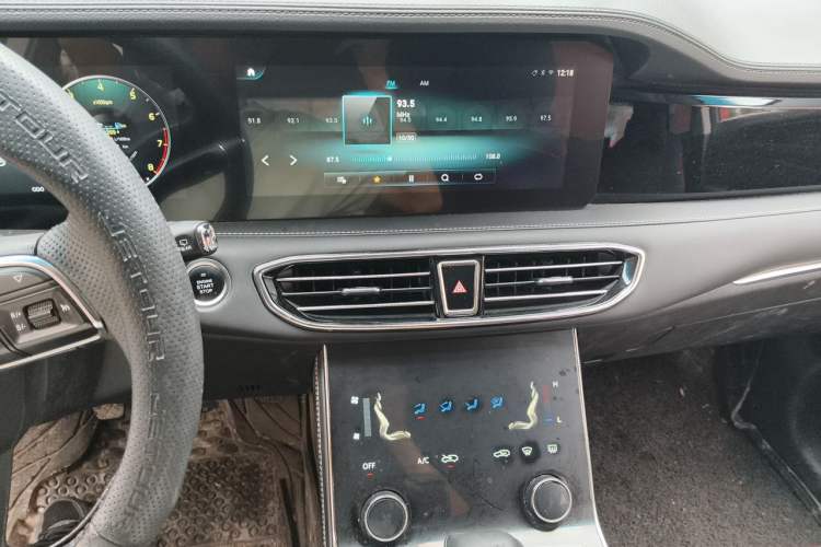 Used JETOUR X90 2021 1.5T Manual Shadow Fun Edition 7-Seater Audio And AC Panel