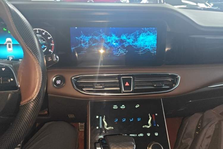 Used JETOUR X90 2021 1.6T DCT Shadow Edition 7-Seater Audio And AC Panel