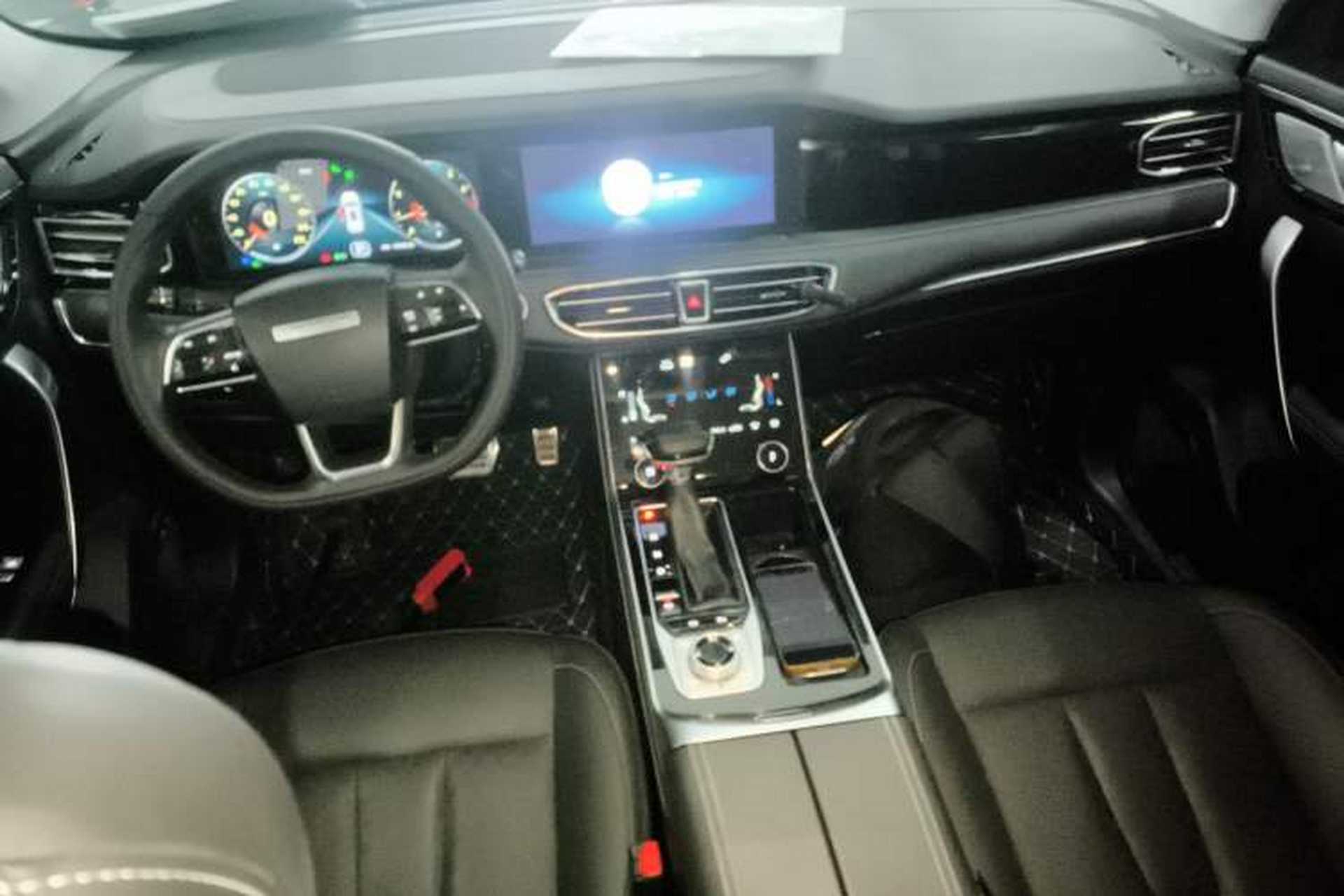 Used JETOUR X90 2021 1.6T DCT Shadow Edition 5 Seats Center Console