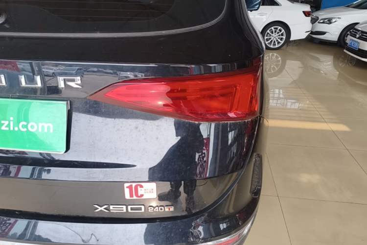 Used JETOUR X90 2021 1.5T Manual Shadow Fun Edition 7-Seater Exterior 3