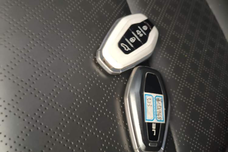Used JETOUR X90 2021 1.5T Manual Shadow Fun Edition 7-Seater Interior 1