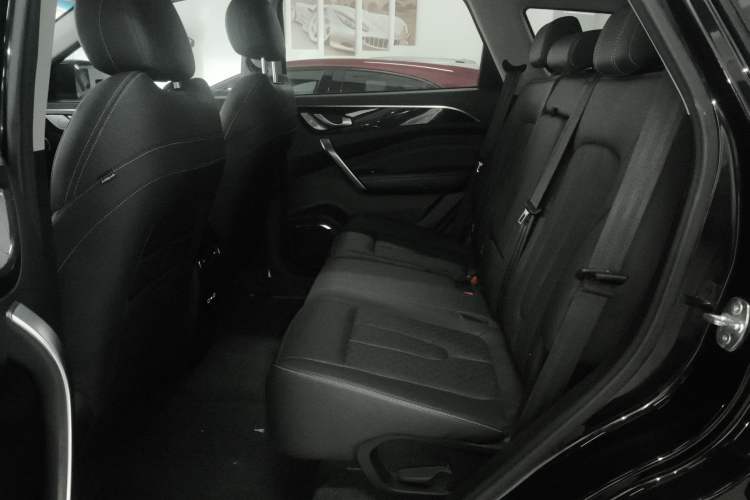 Used JETOUR X90 2021 1.6T DCT Shadow Edition 5 Seats Interior 4