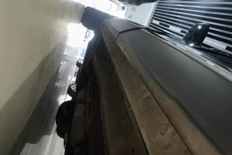 Used JETOUR X90 2021 1.6T DCT Shadow Edition 5 Seats Left Side Sill