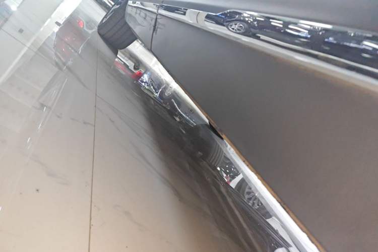 Used JETOUR X90 2021 1.6T DCT Shadow Edition 7-Seater Left Side Sill