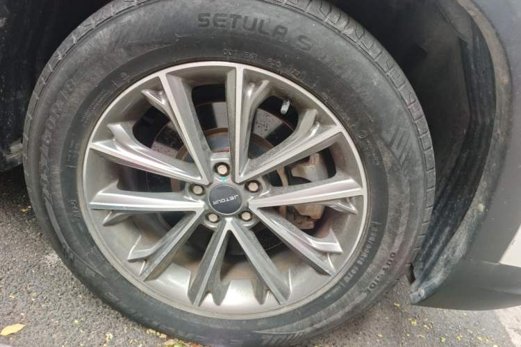 Used JETOUR X90 2021 1.5T DCT Shadow Wisdom Edition 7-Seater Right Front Wheel Hub