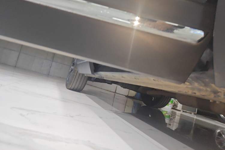 Used JETOUR X90 2021 1.6T DCT Shadow Edition 7-Seater Right Side Sill