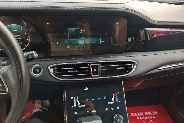 Used JETOUR X90 2021 1.5T DCT Shadow Wisdom Edition 7-Seater Audio And AC Panel
