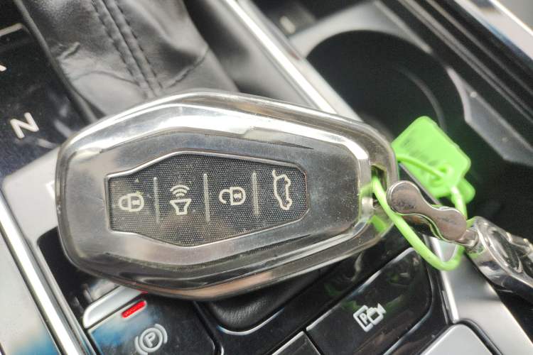 Used JETOUR X90 2021 1.6T DCT Shadow Edition 5 Seats Vehicle Key