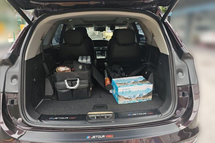 Used JETOUR X90 2021 1.6T DCT Shadow Edition 6-Seater Trunk